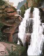 LA CASCADA (Manoli Márquez)